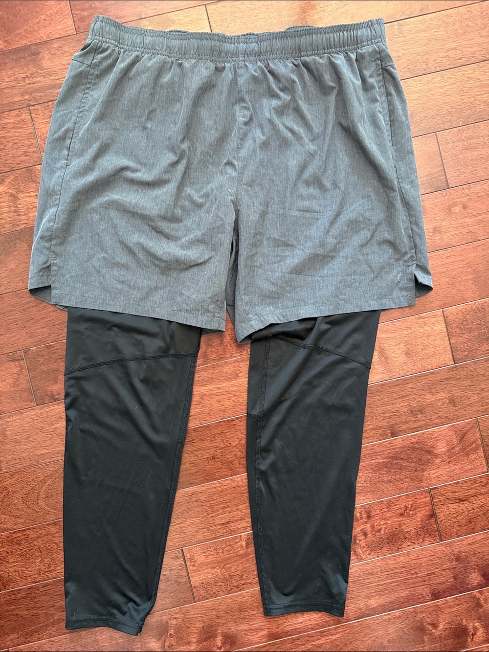 Skora Two-in-One Grey Athletic Shorts Attached Black Leggings XL